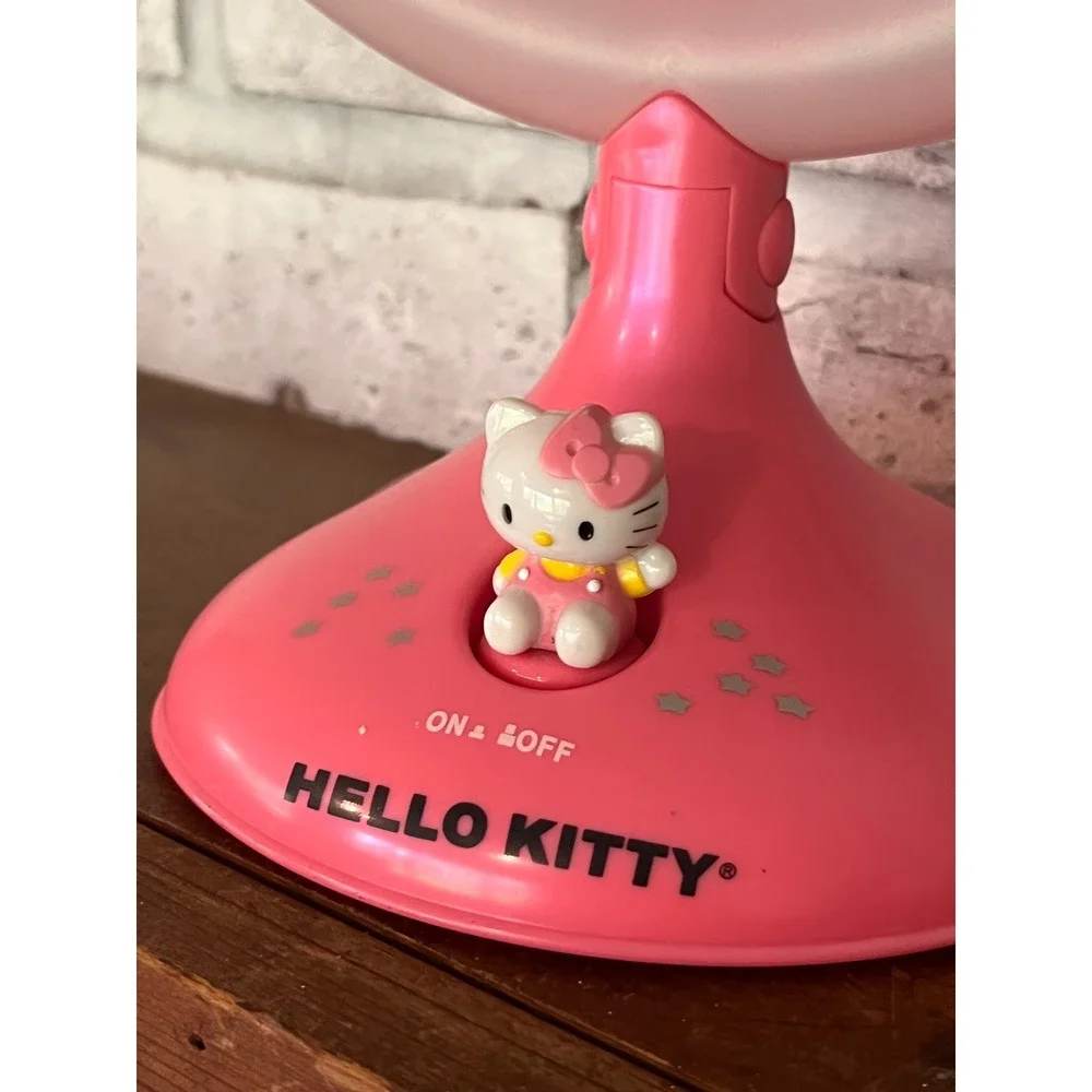 Hello Kitty lighted vanity mirror w/ double-sided‎ rotating mirror
